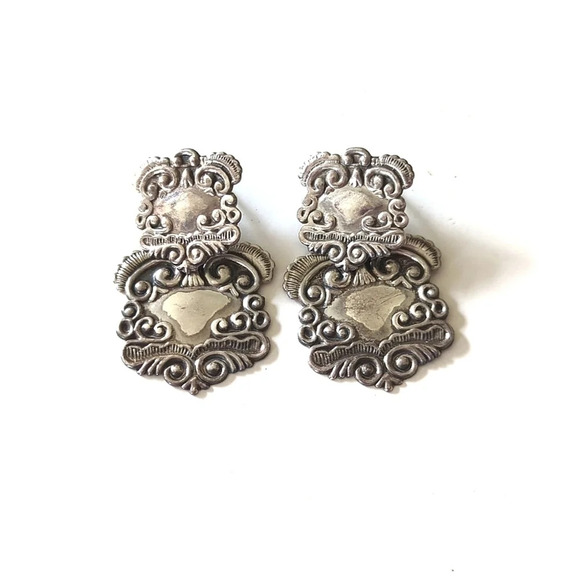 Jewelry - Vintage Sterling Silver Etruscan Earrings